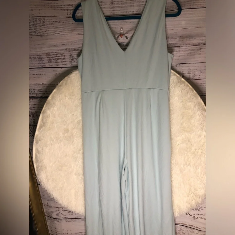 VENUS Light Powder Blue Aqua Sleeveless Jumpsuit sizes Large and XL NWOT
